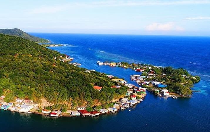 Visit Santos Guardiola in Roatan