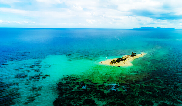 Secluded Beaches & Cays