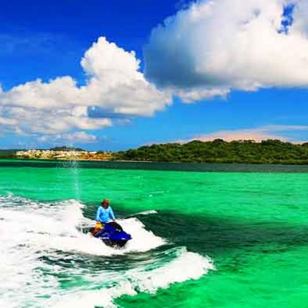 Roatan north side snorkel jetski